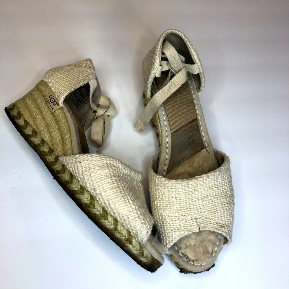 Ugg wedge tie up Sherpa lined sandals size 6